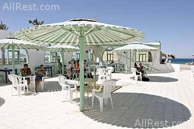 Triton Empire Beach Resort 8